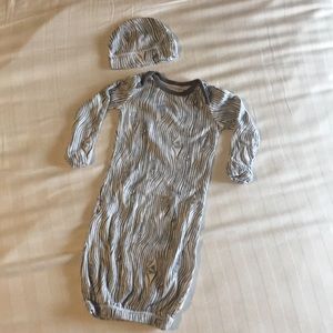 Burt’s Bees nightie with matching hat